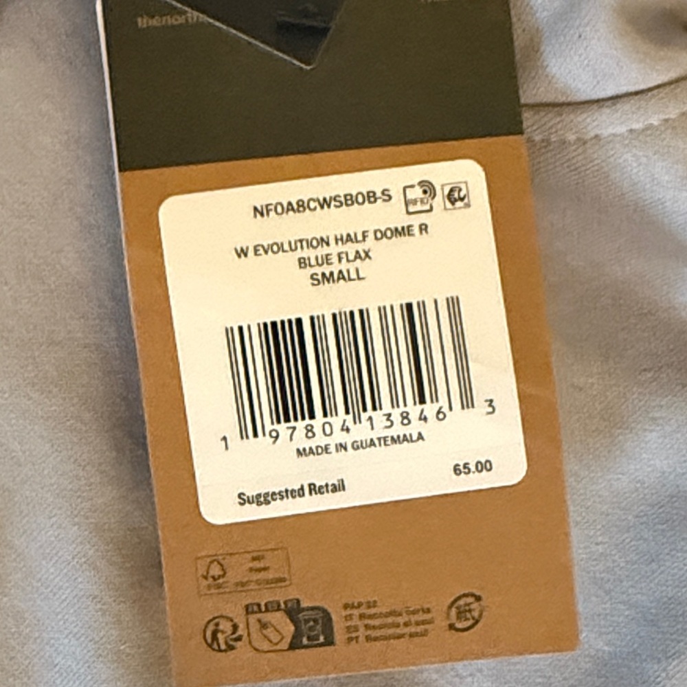 NWT!  The North Face women’s hoodie, size small - Picture 5 of 8